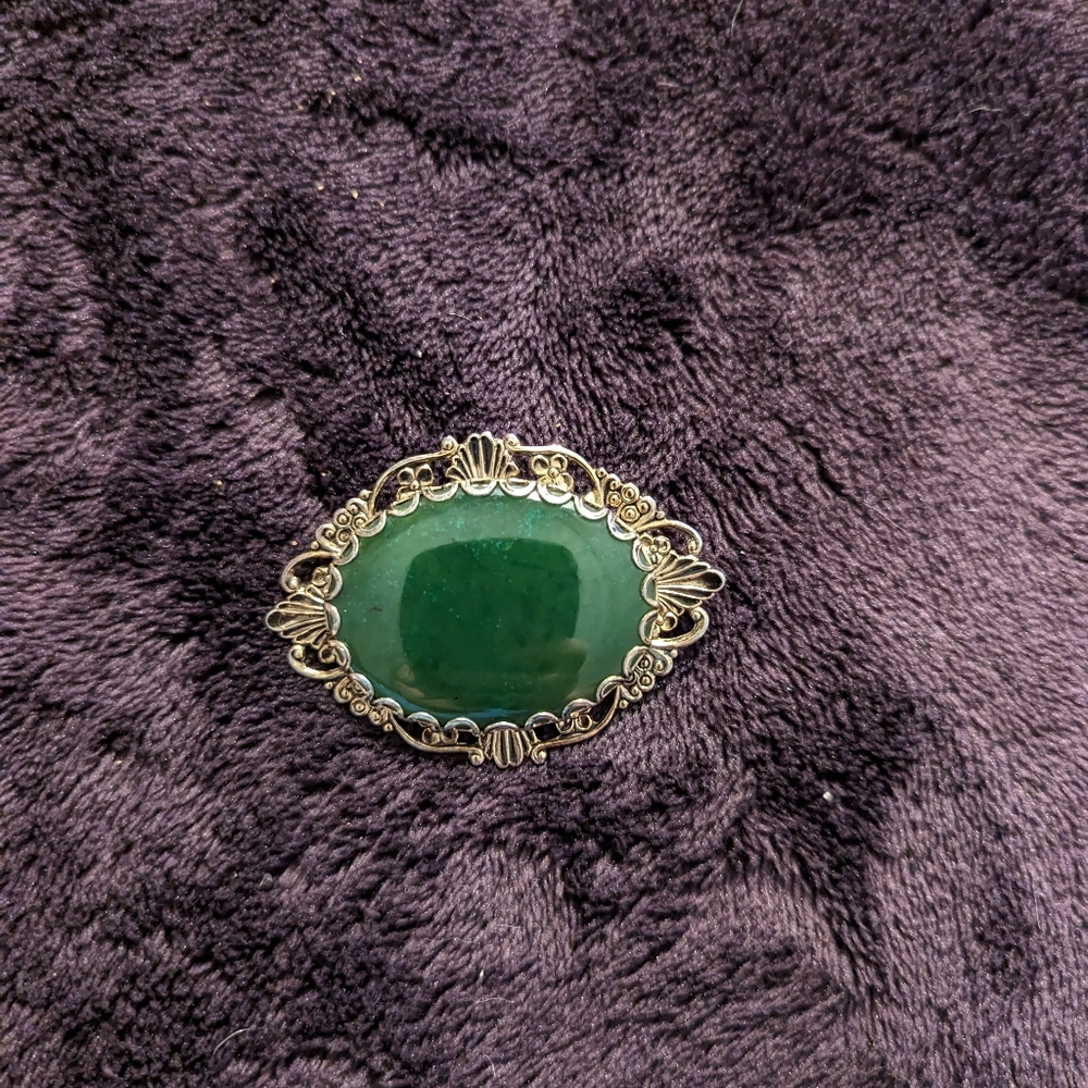 Vintage Filigree Bakelite Green Brooch